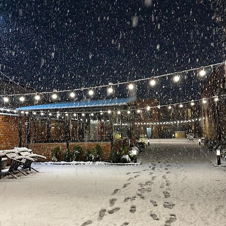 Hotel Ticiani 13 Kutaisi Eksteriør bilde